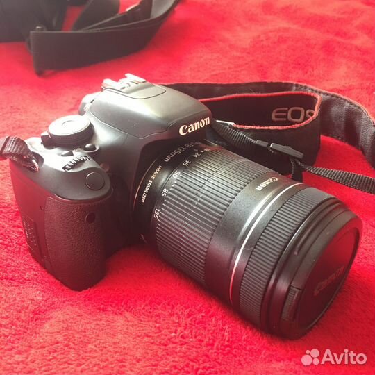 Зеркальный фотоаппарат Canon 600D Kit