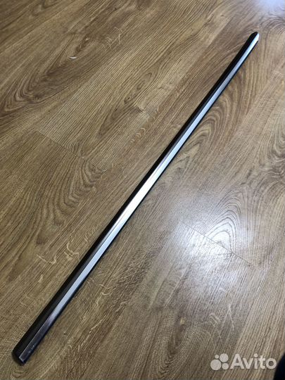 Накладка стекла переднего левого Mercedes W220