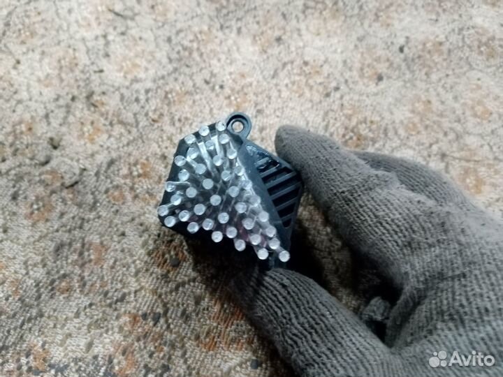 Резистор печки на Рейнж Ровер 04г