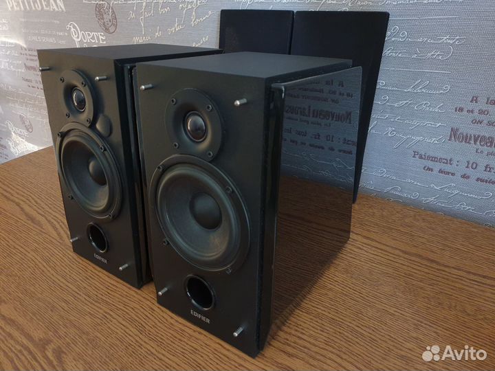 Активные колонки Edifier R1800Tlll