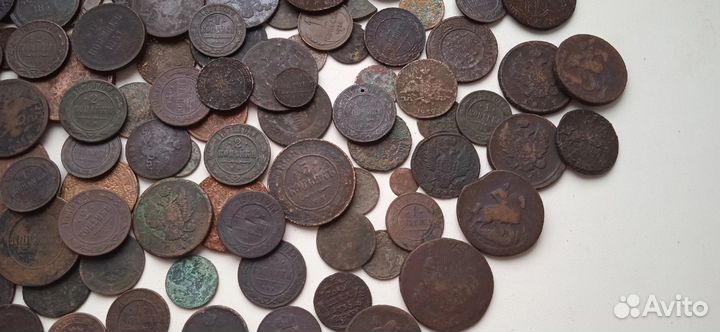 Куча царской меди одной кучей 102 монеты