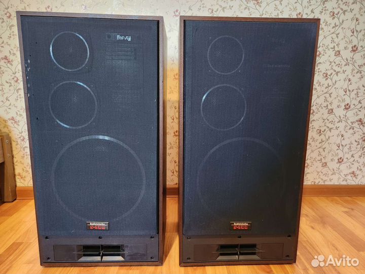 Радиотехника S90D (пломбы) натуральный шпон