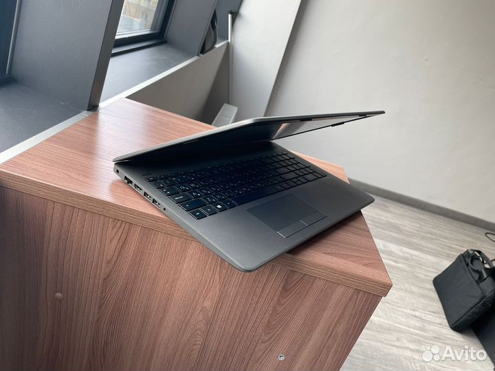Ноутбук HP 250 G7 15,6