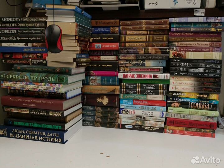 Книги любовные романы, детективы, сказки