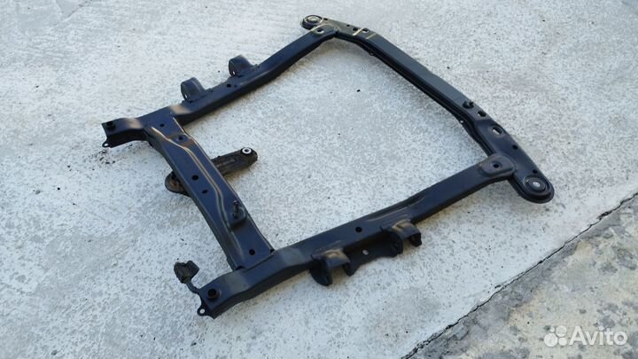 Подрамник Рено Логан 1