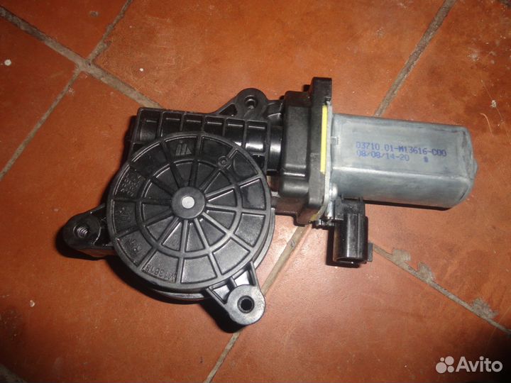 Двигатель стеклоподъёмника Renault передний правый