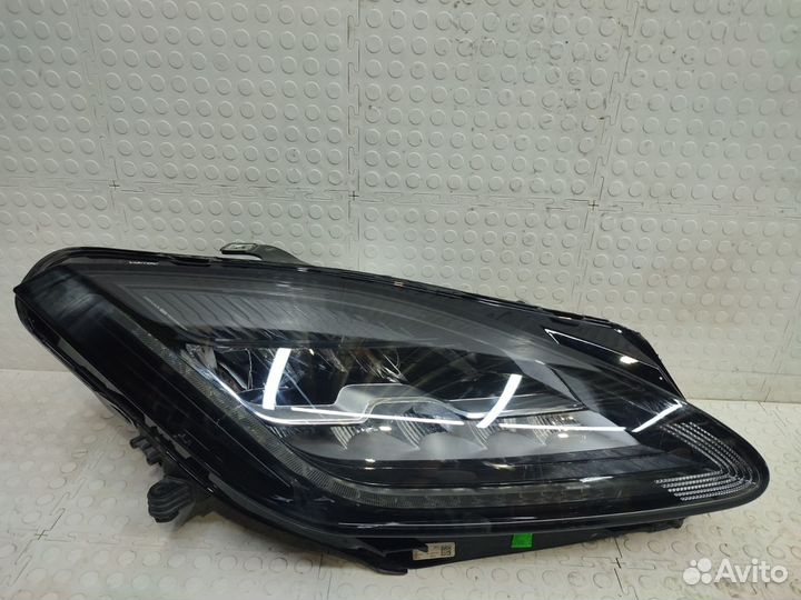 Фара правая Jaguar E-Pace 2017