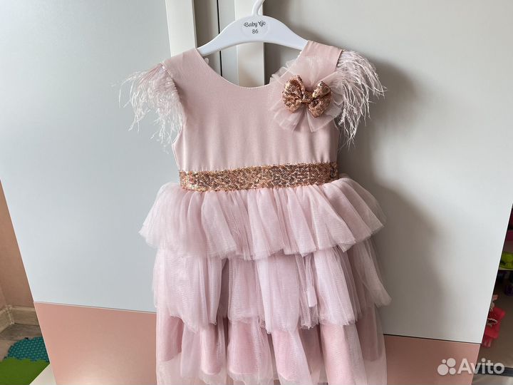 Платье для девочки праздничное