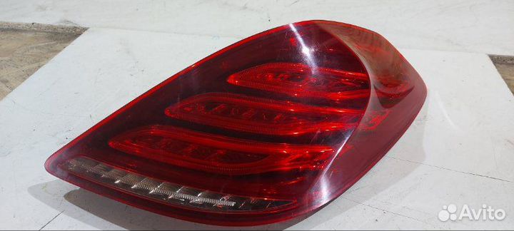 Фонарь задний правый Mercedes-Benz S-Class W222