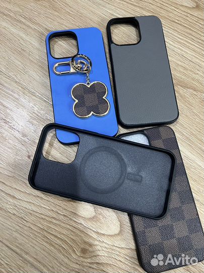 Чехол на iPhone