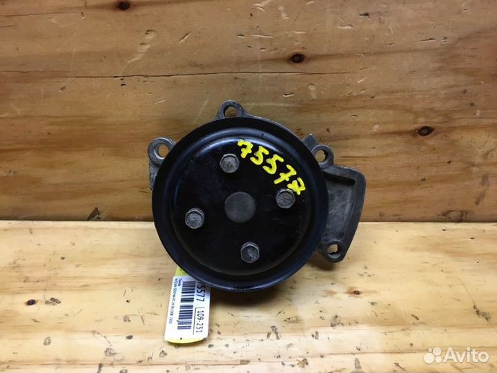 Помпа Nissan Serena PC24 SR20DE 2000