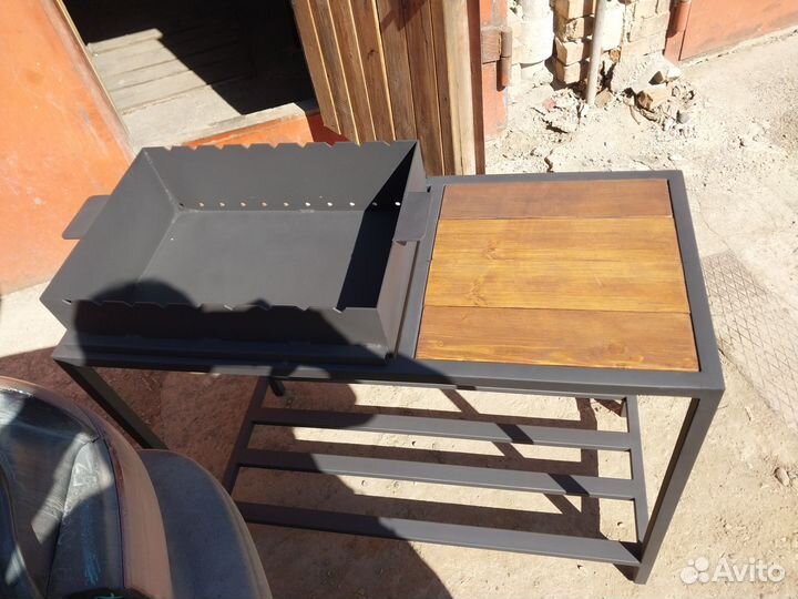 Мангал с подстольем