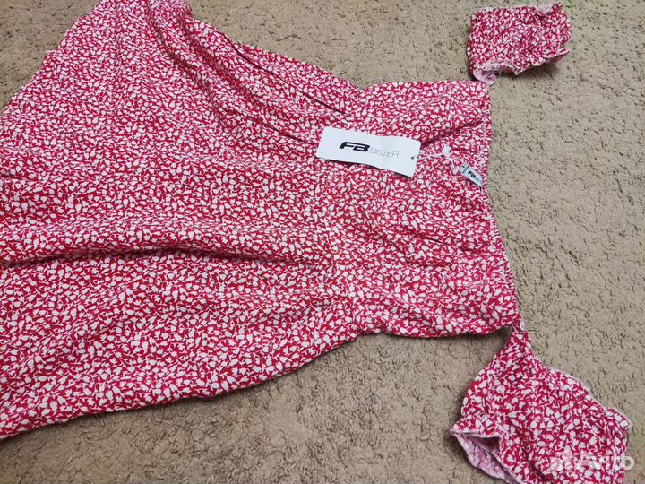 Комбинезон с шортами новый