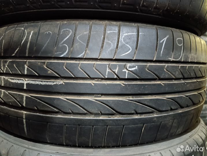 Bridgestone Dueler H/P Sport 235/55 R19