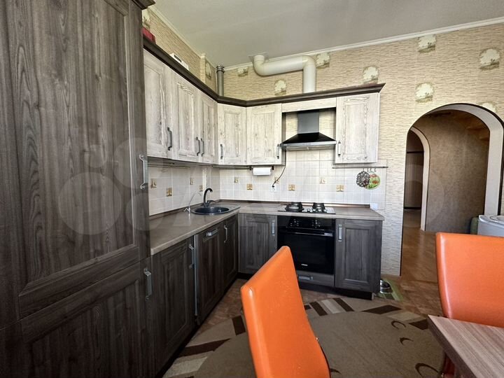 3-к. квартира, 91,4 м², 1/2 эт.