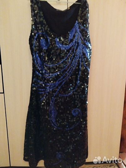 Платье с пайетками