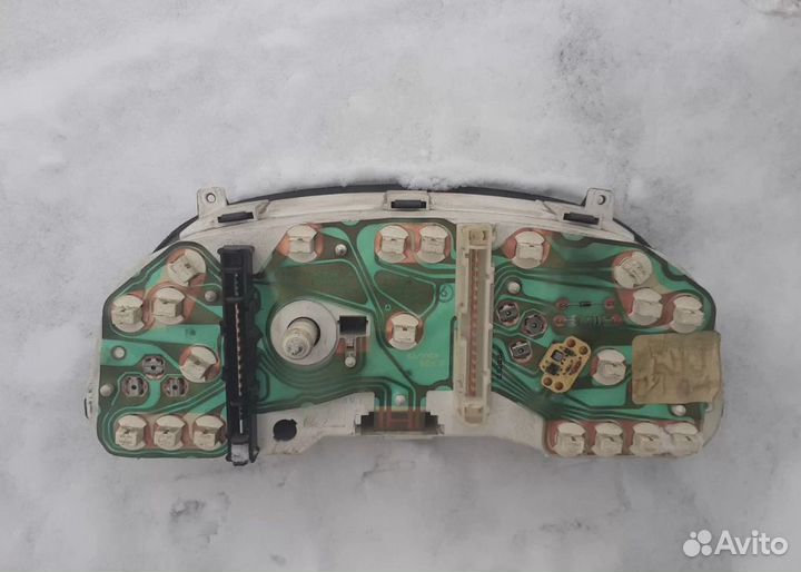 Щиток приборов Ford Mondeo 1