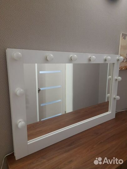 Зеркало с подсветкой