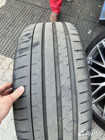 Michelin Pilot Sport 4 S 285/40 R23 и 325/35 R23 Y