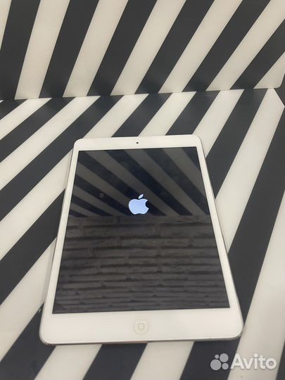 Apple iPad mini 16gb wi fi cellular