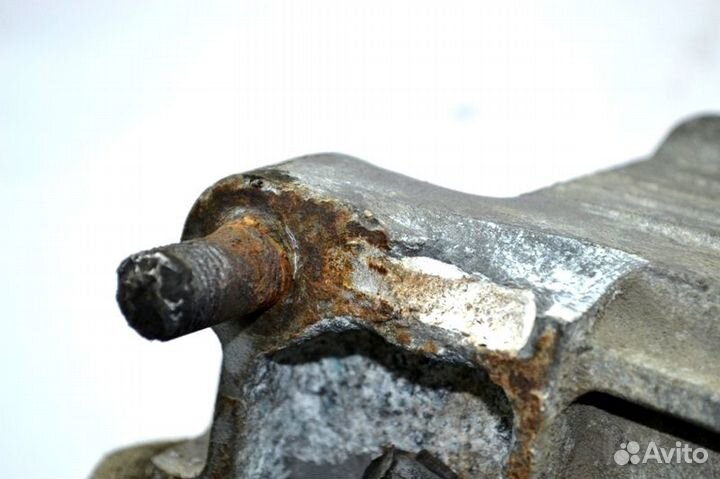 Подушка двигателя, передняя правая mercedes-benz A