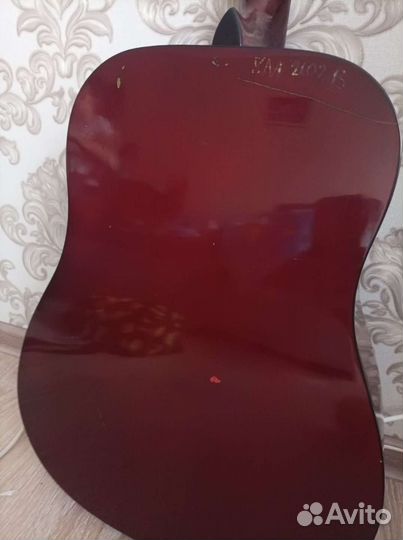 Акустическая гитара бу