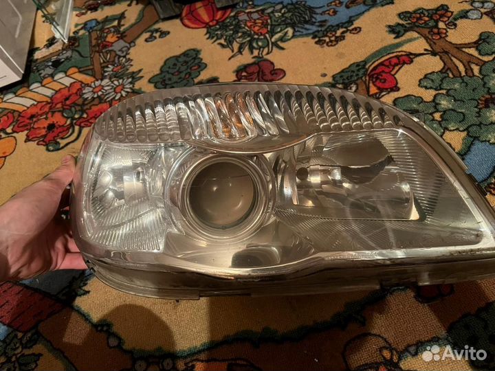 Правая фара shevrolet niva