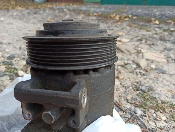 Компрессор кондиционера Mercedes C-Class 200 M271