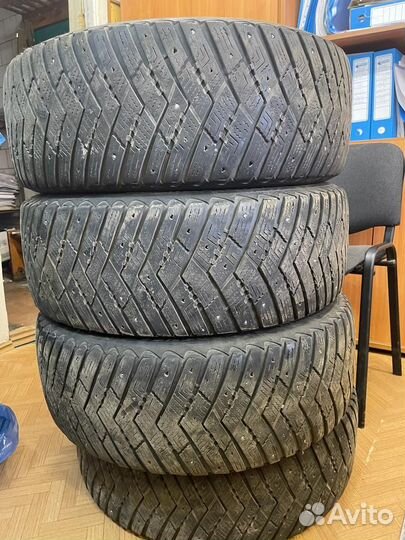 Goodyear Ultragrip Ice Arctic 225/55 R18