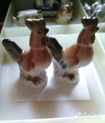 Статуэтка девушка и голуби Чехословакия Винтаж