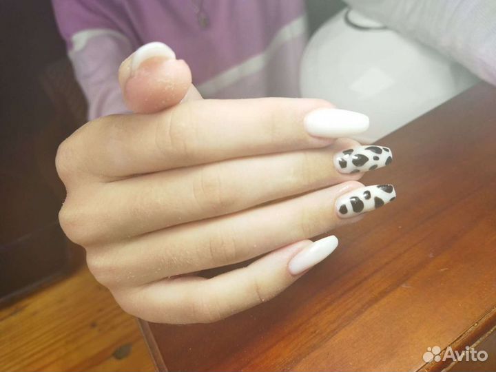 Маникюр, педикюр,наращивание ногтей
