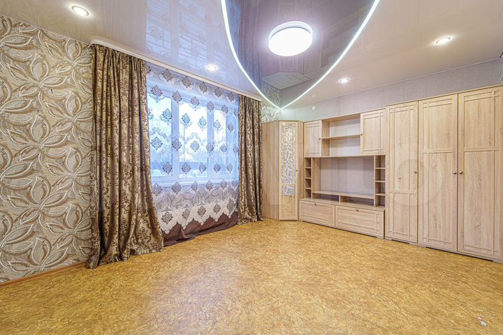 2-к. квартира, 62 м², 1/9 эт.