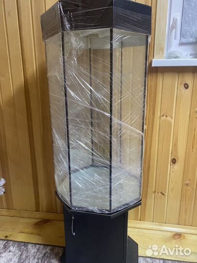 Аквариум с тумбой
