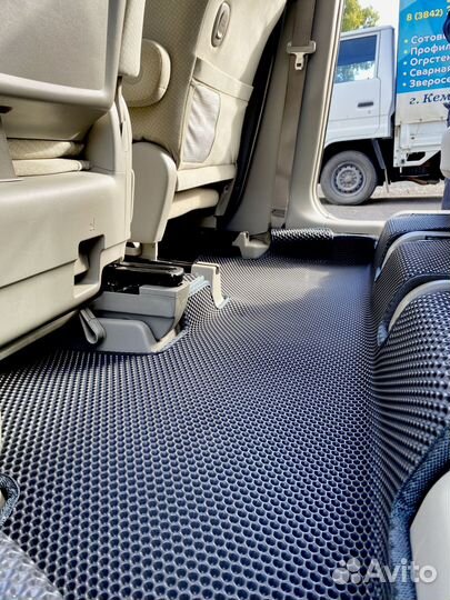 Коврики в машину эва в подарок подпятник + 2 лого