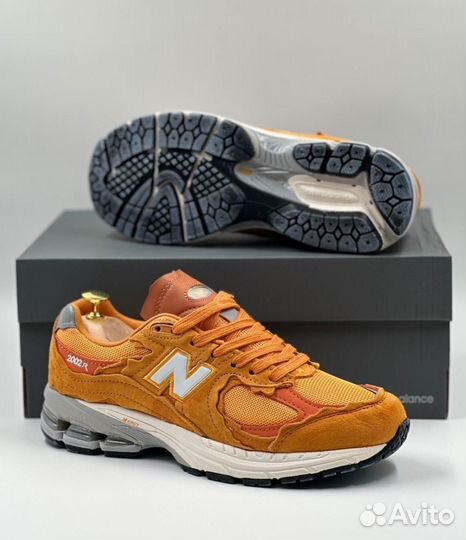 Кроссовки New Balance 2002R