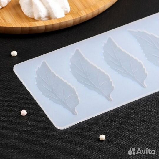 Силиконовый коврик для айсинга «Листочки», 6 ячеек