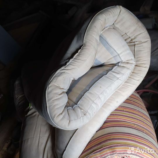 Одеяла матрасы