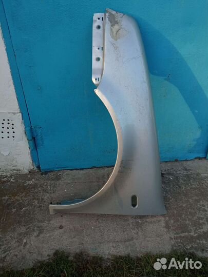 Volkswagen Golf 4 левое крыло