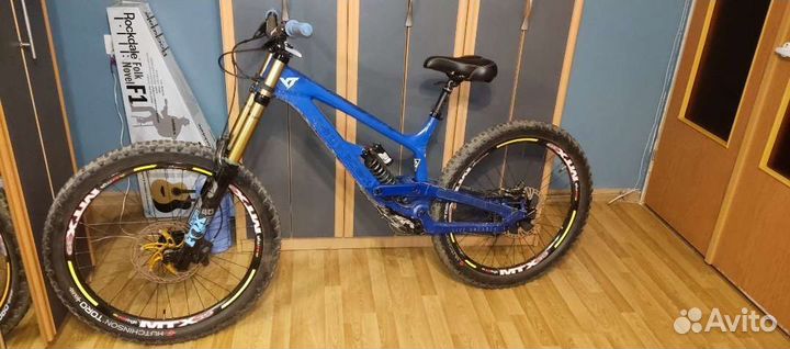 YT industries tues base XL