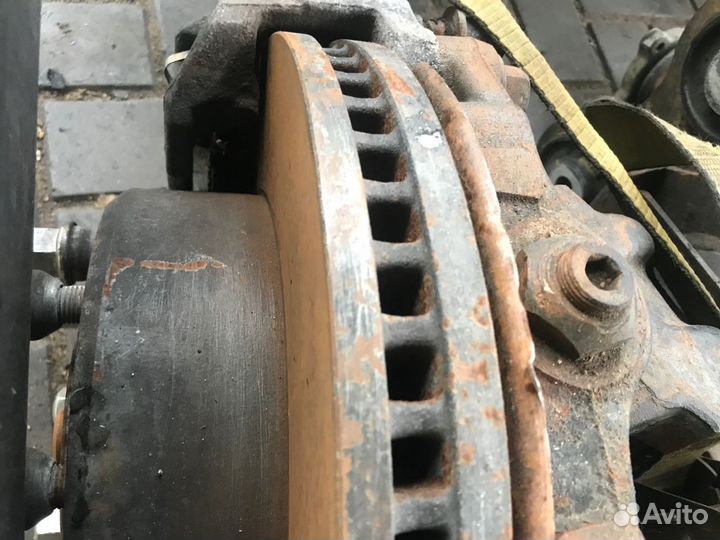 Мост передний