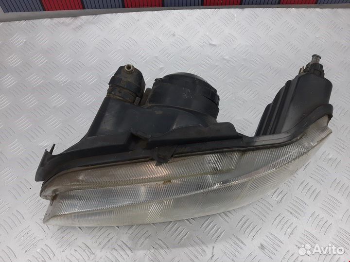 Фара передняя для Peugeot-Citroen 106 6204P4