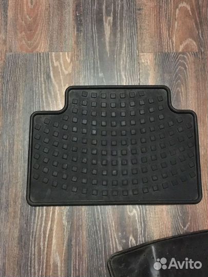 Автомобильные коврики бу резиновые