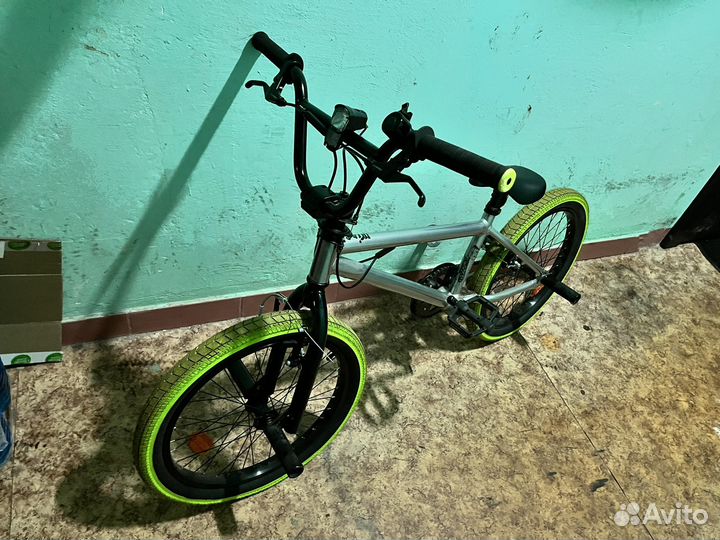 Велосипед BMX Decathlon B'twin Wipe 520