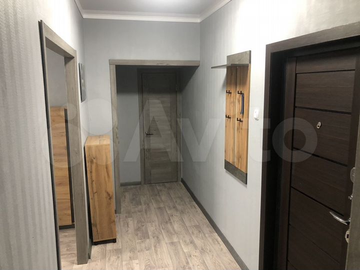 2-к. квартира, 60 м², 2/10 эт.