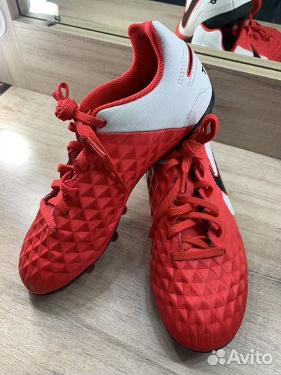 Бутсы Nike с шипами 36 размер