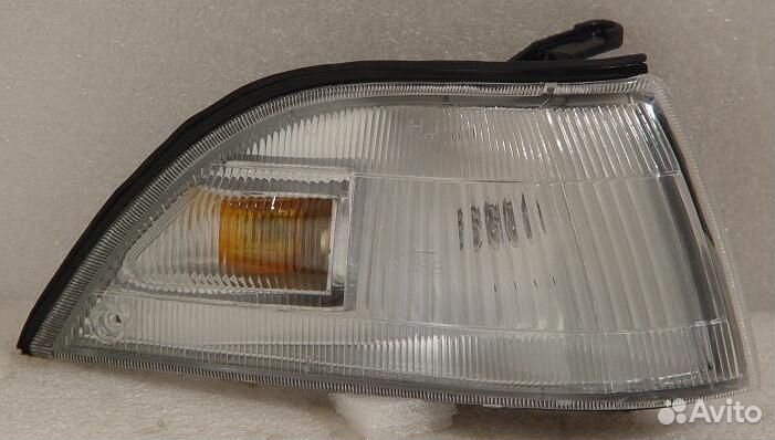 Габаритный огонь / поворотник toyota corolla E9 87