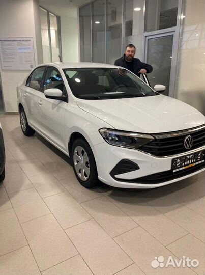 Водитель с личным легковым автомобилем