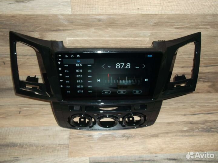 Магнитола Toyota Fortuner Android GPS WiFi