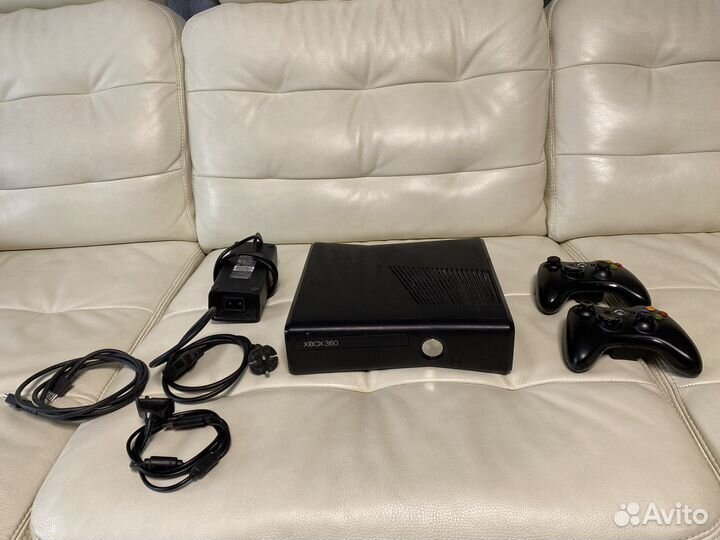 Xbox 360 slim, 250гб, сотни игр