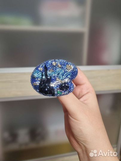 Украшение Брошь из бисера 